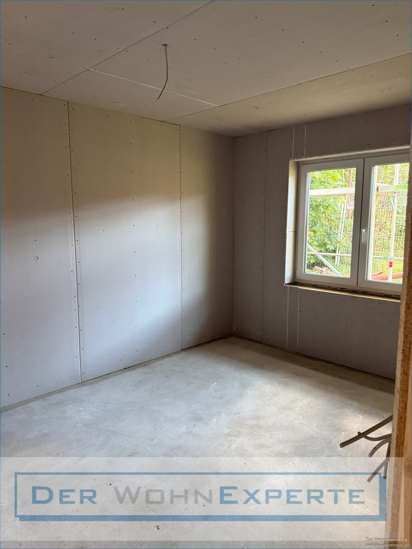 65qm 2,5 Zimmer Neubauwohnung mit Terrasse, 2 Stellplätzen und Abstellraum