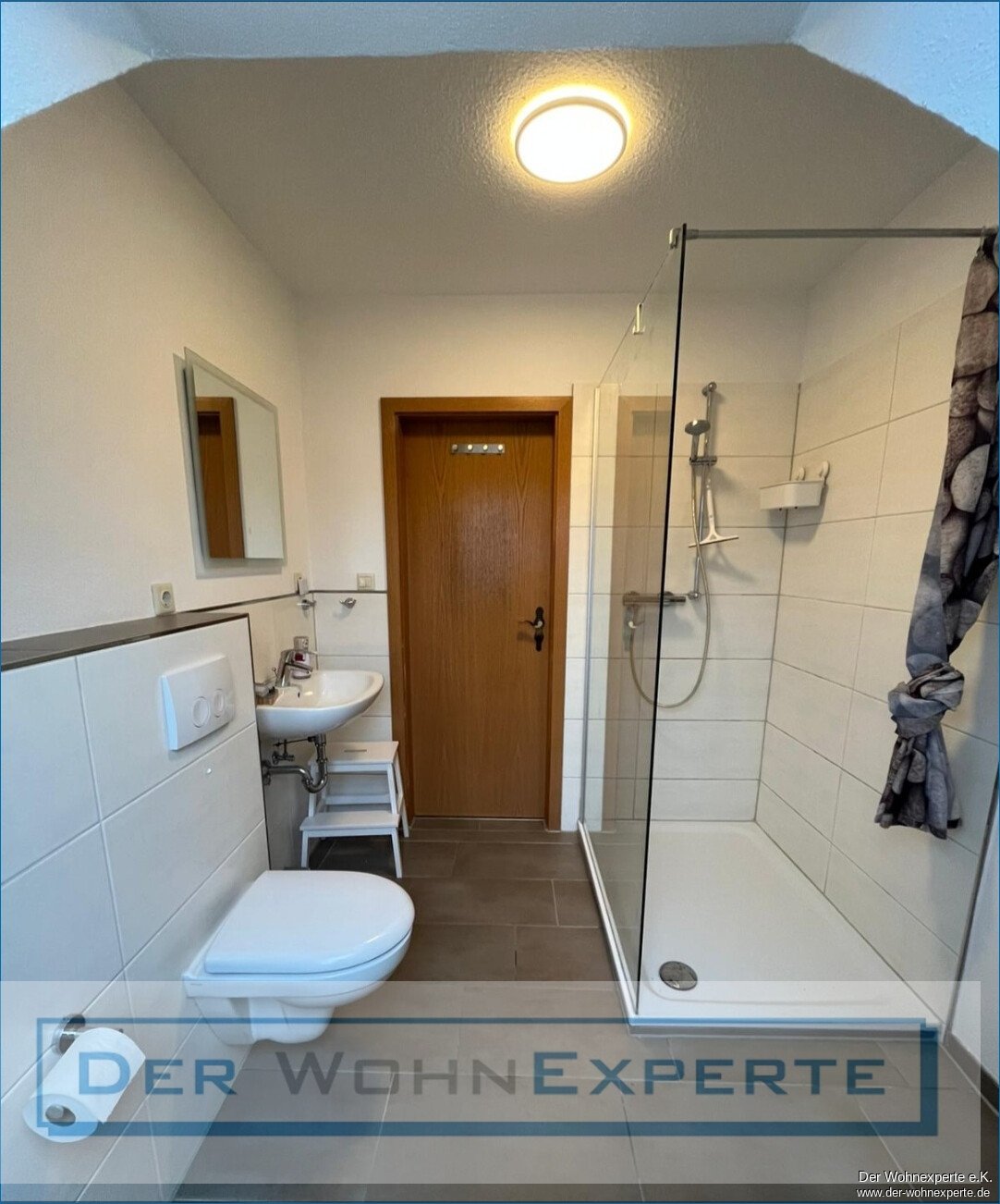 Geräumige 4-Zimmer Dachgeschosswohnung mit eigenem Garten in Wanderup