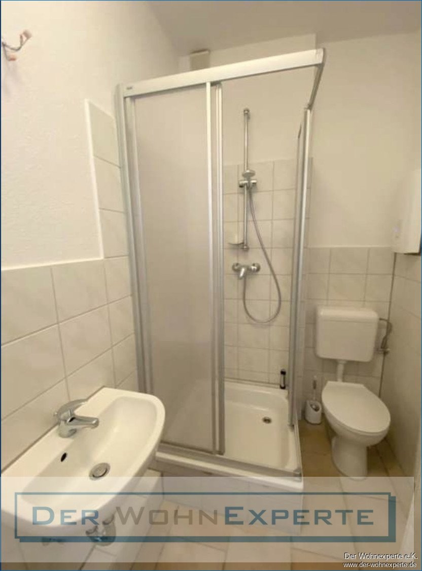 3-Zimmer-Altbauwohnung zu vermieten!