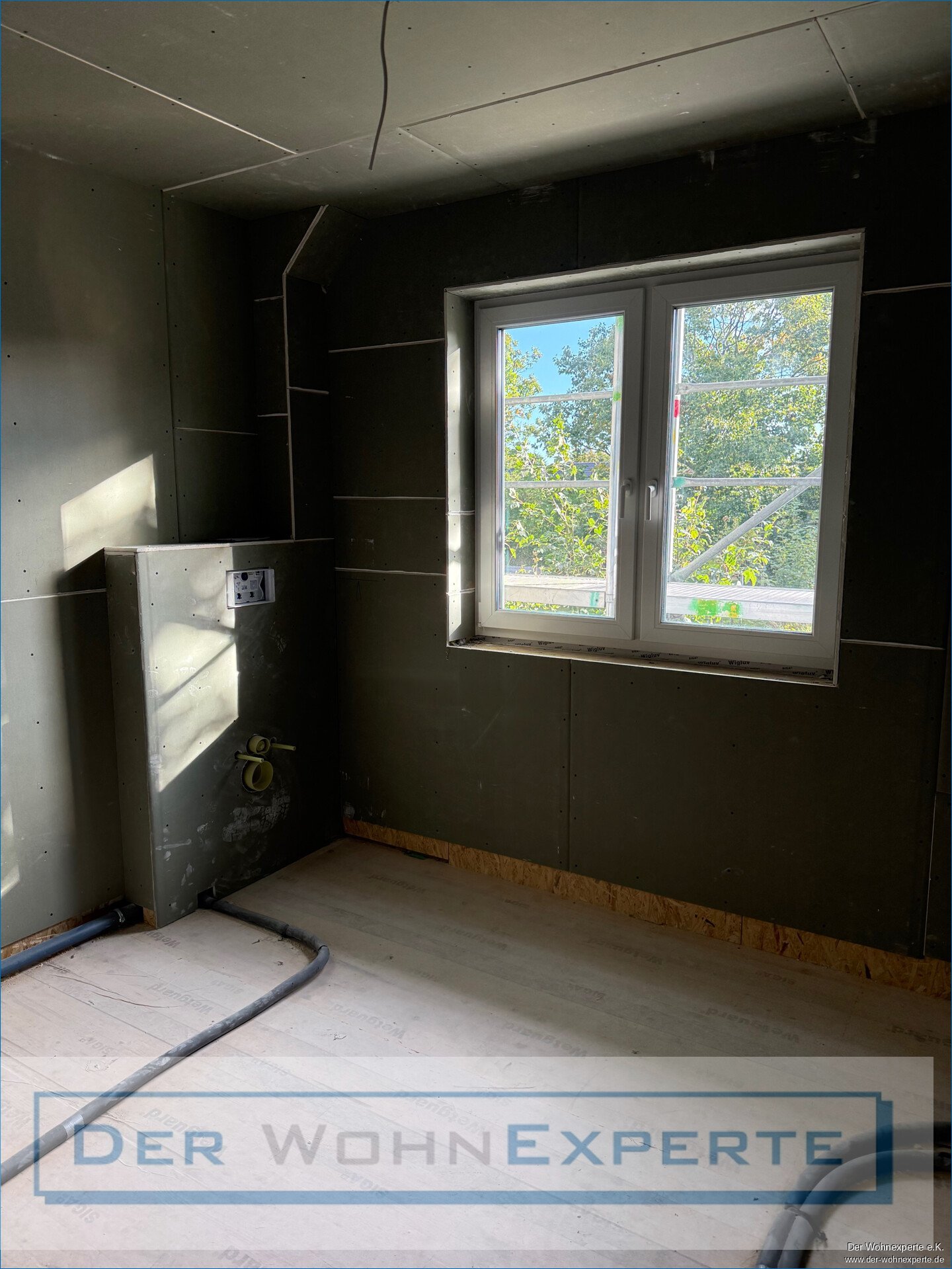 62qm 2,5 Zimmer Neubauwohnung mit 2 Stellplätzen und Abstellraum