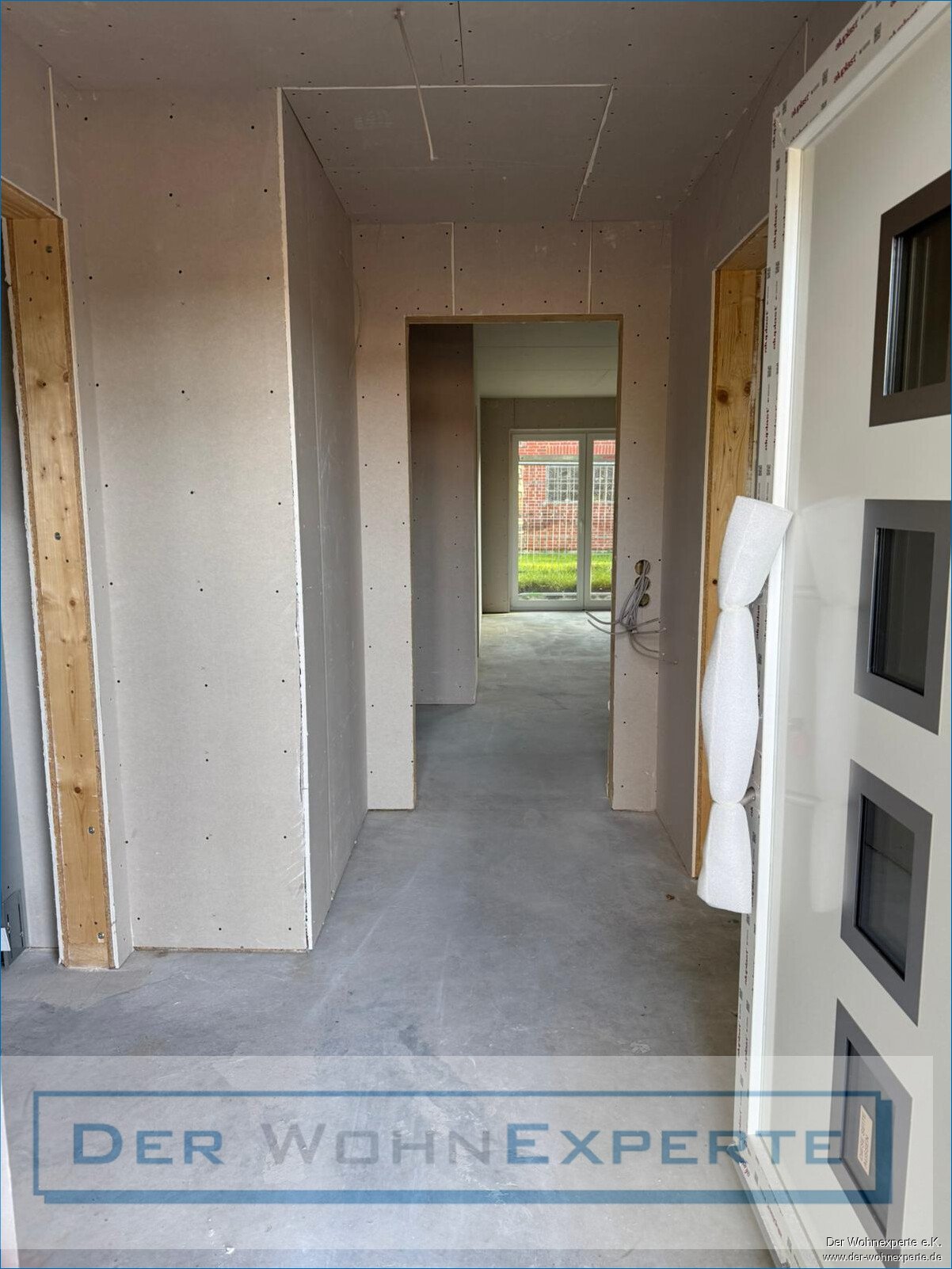 65qm 2,5 Zimmer Neubauwohnung mit Terrasse, 2 Stellplätzen und Abstellraum