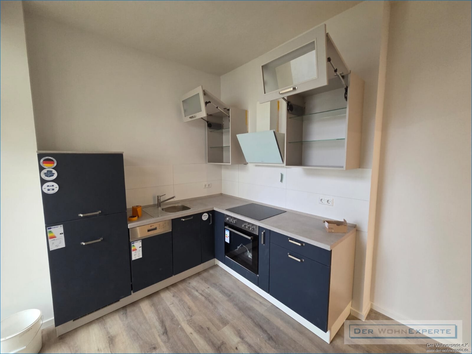 Kernsanierte 3 Zimmer-Erdgeschosswohnung mit Balkon