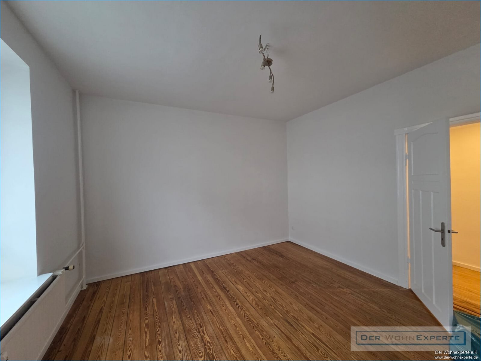 Kernsanierte 3 Zimmer-Erdgeschosswohnung mit Balkon