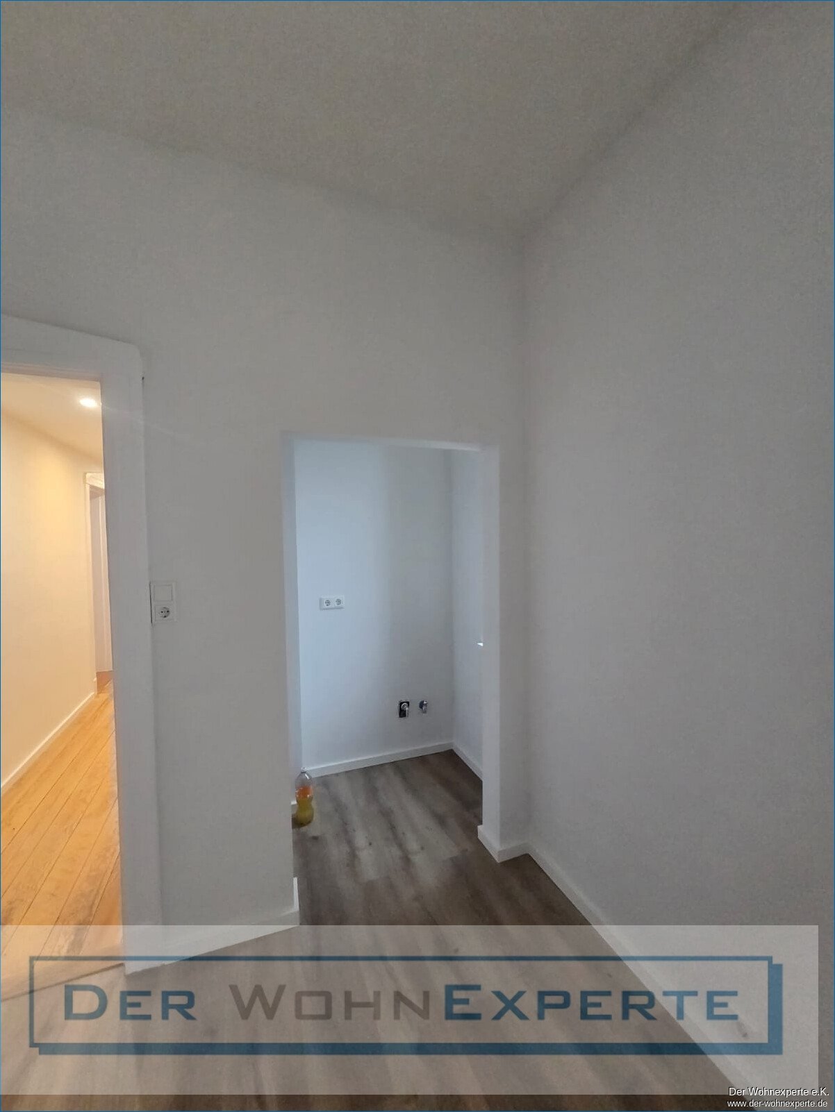 Kernsanierte 3 Zimmer-Erdgeschosswohnung mit Balkon