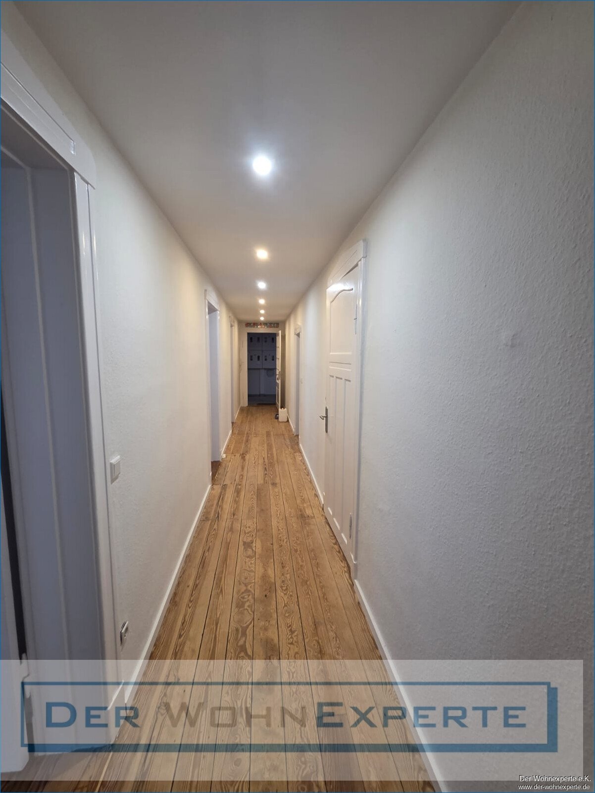 Kernsanierte 3 Zimmer-Erdgeschosswohnung mit Balkon