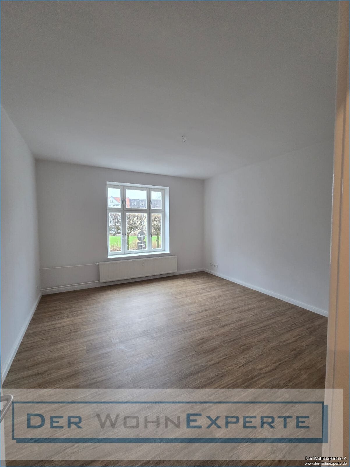 Renovierte 3 Zimmer Wohnung mit Balkon in zentraler Lage