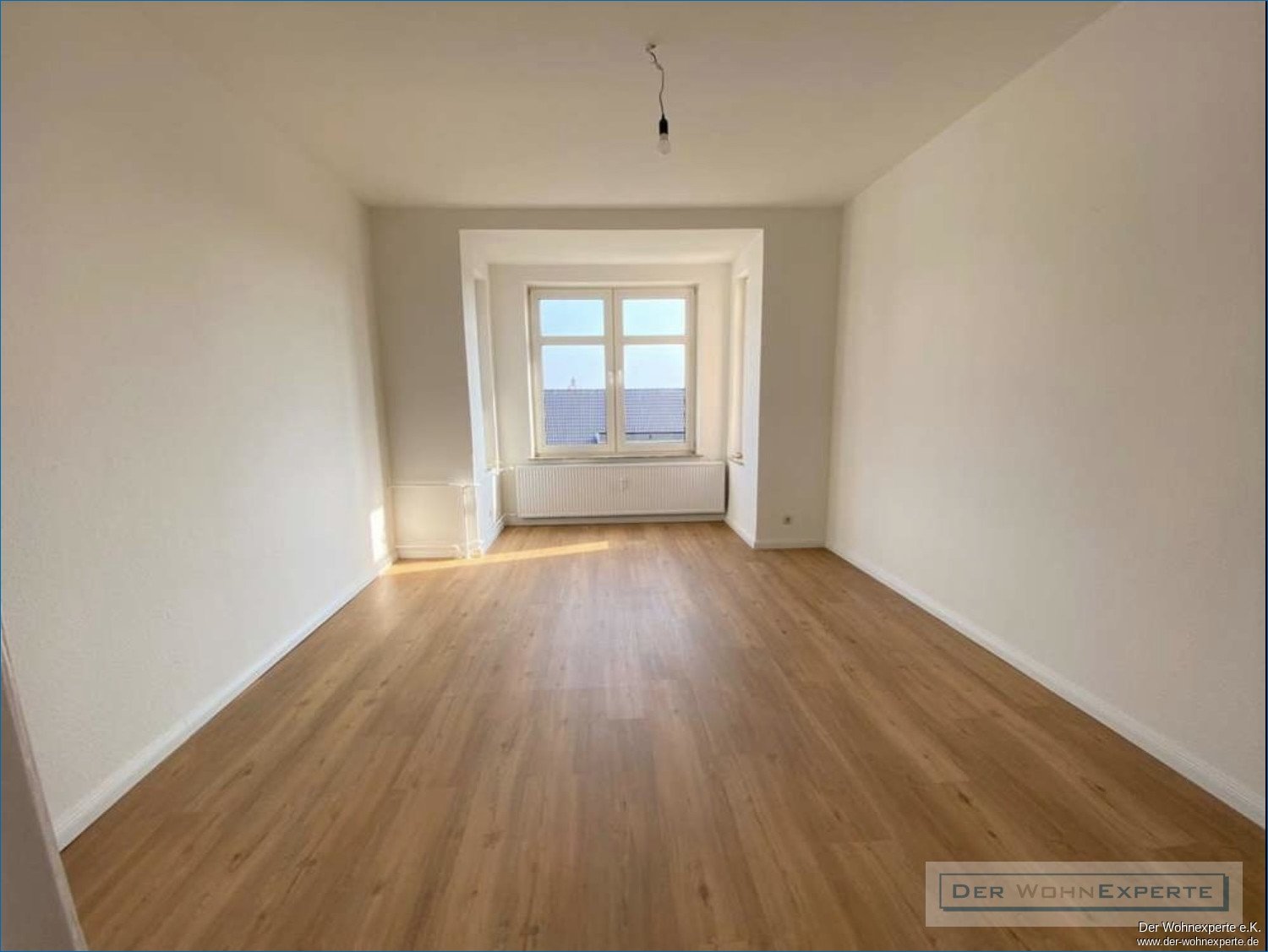 3-Zimmer-Altbauwohnung zu vermieten!