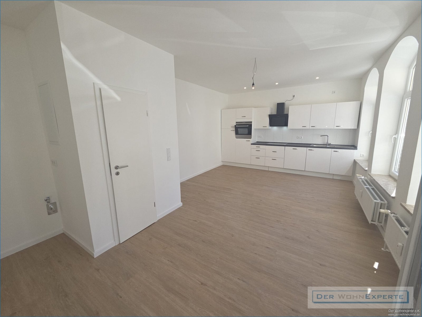 Sanierte 2.Zimmer Erdgeschosswohnung im Hafendamm 54