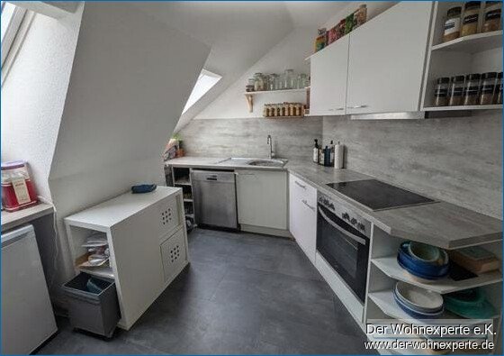 Flensburg: Dachgeschosswohnung in Zentrumsnähe 